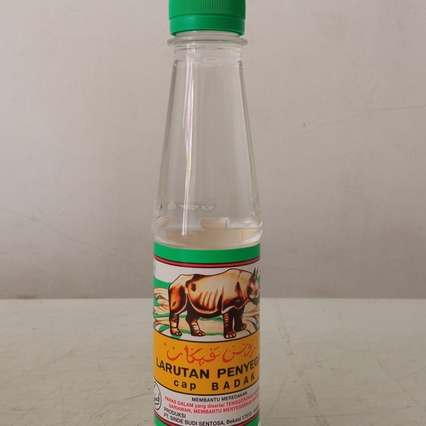 

Larutan Penyegar Cap Badak 200ml