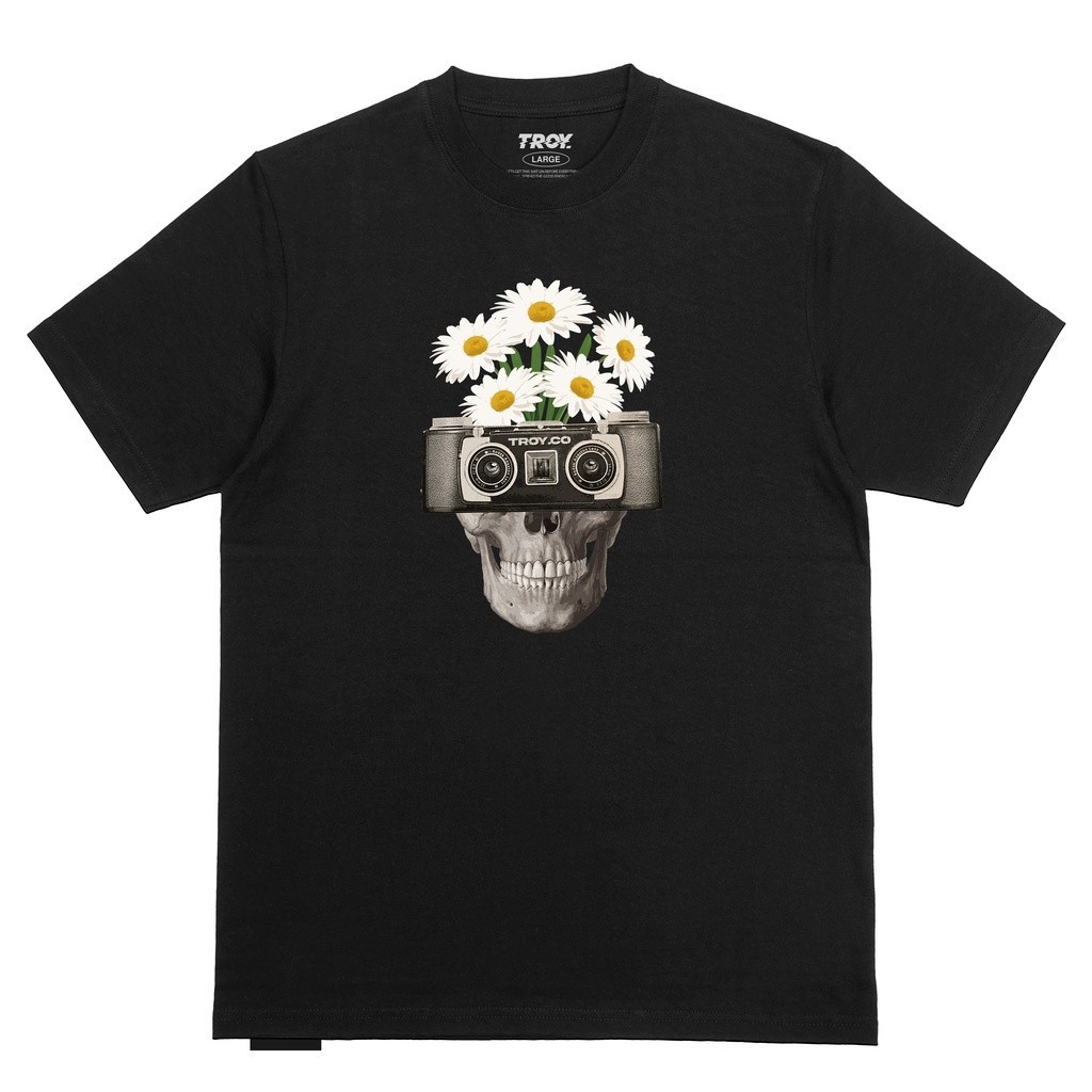 Troy Company Tshirt Black Daisy Photograph - Kaos Pria Lengan Pendek Hitam MT 2240