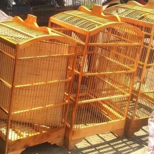 Kandang Burung Kayu Kotak