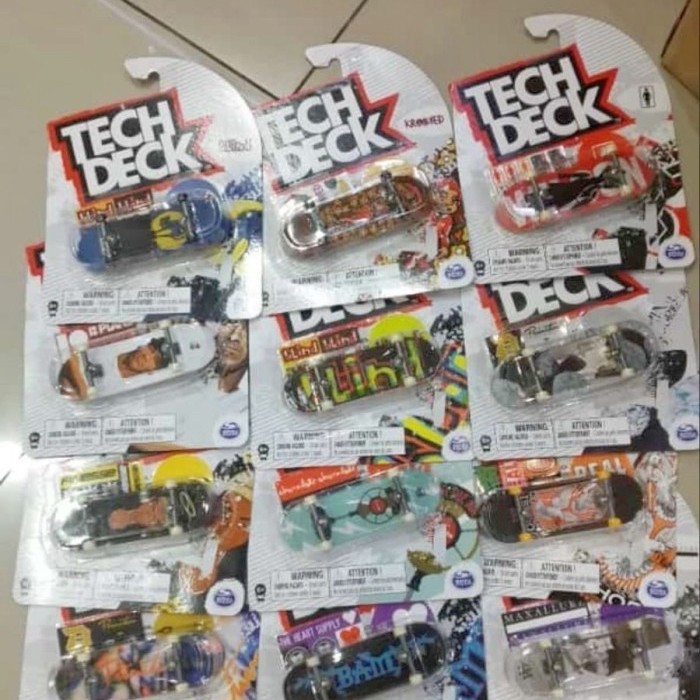 Tech Deck Fingerboard 3 Choice Mini Skateboard
