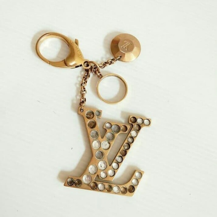 Cas Lv Gantungan Kunci