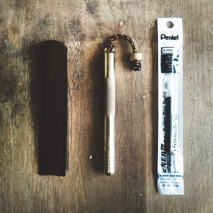 

Arom Pulpen Kuningan (Edc Pen) V.1 Handmade By Goodwill Leatherworks