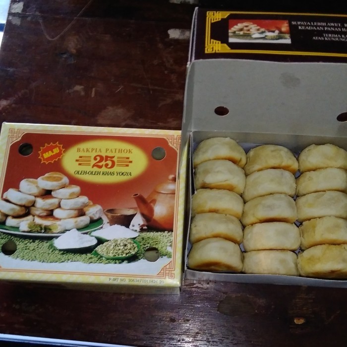 

SPECIAL Oleh oleh Bakpia 25 Kacang ijo