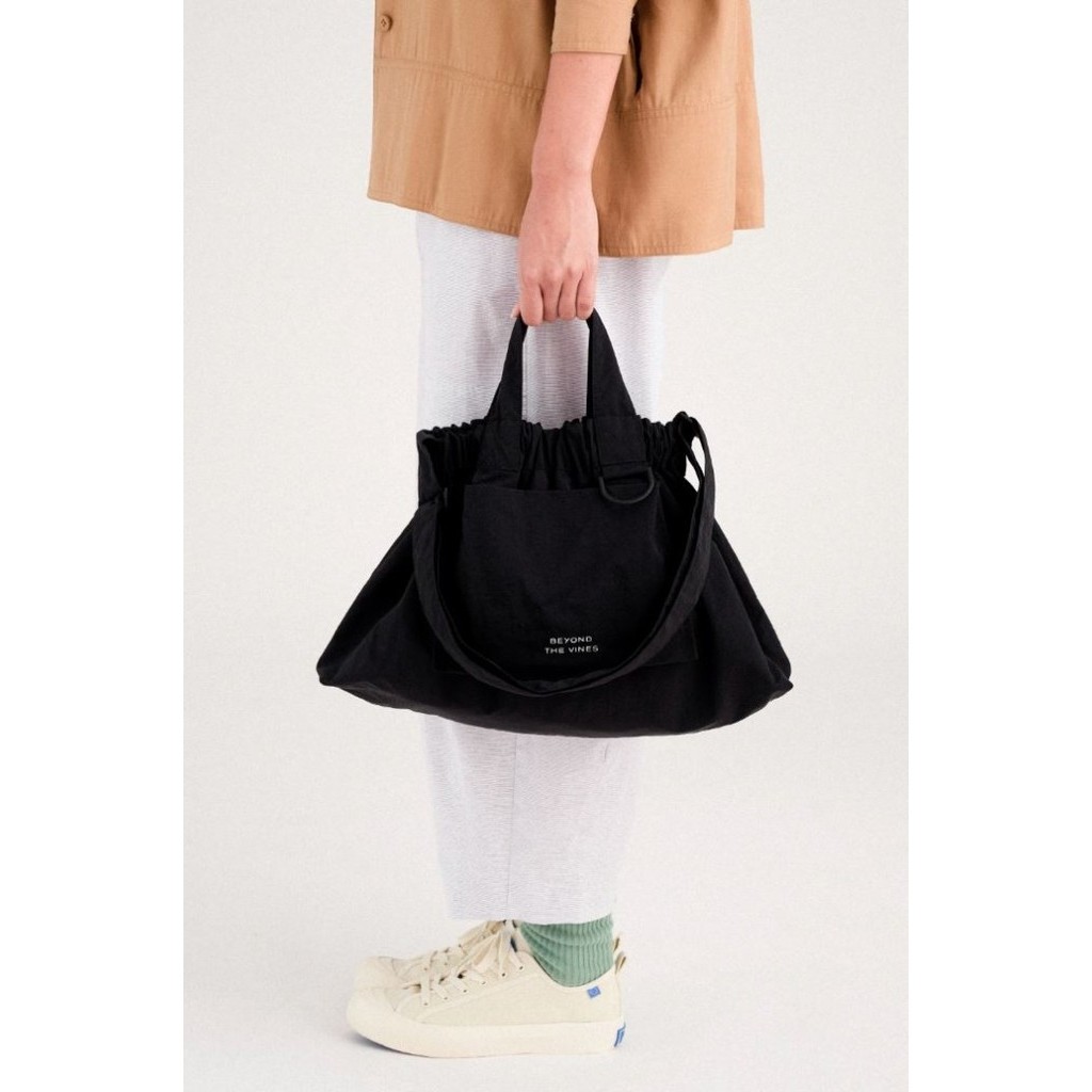 Beyond The Vines Btv M Dumpling Bag