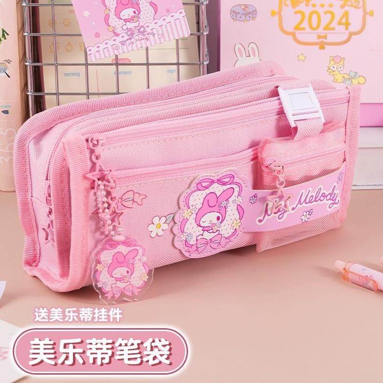 

(Krmi) 2024 Tempat Pensil Cinnamoroll Baru Sanrio Anime My Melody Kuromi Penyimpanan Alat Tulis Siswa Perlengkapan Sekolah Ins Kawaii Hadiah Lucu