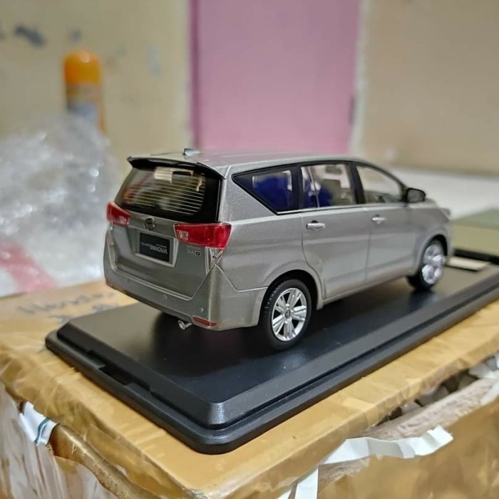 Ane Diecast Mobil Kijang Innova Reborn Terbaru