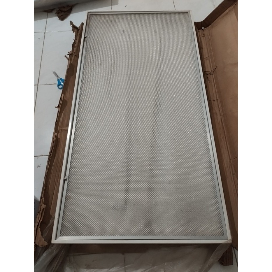 Fitting lampu panjang kotak TL PHILIPS