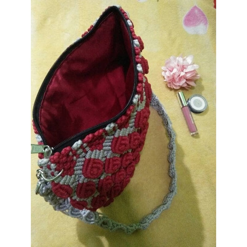 Tas Rajut Motif Mawar Tali Kur