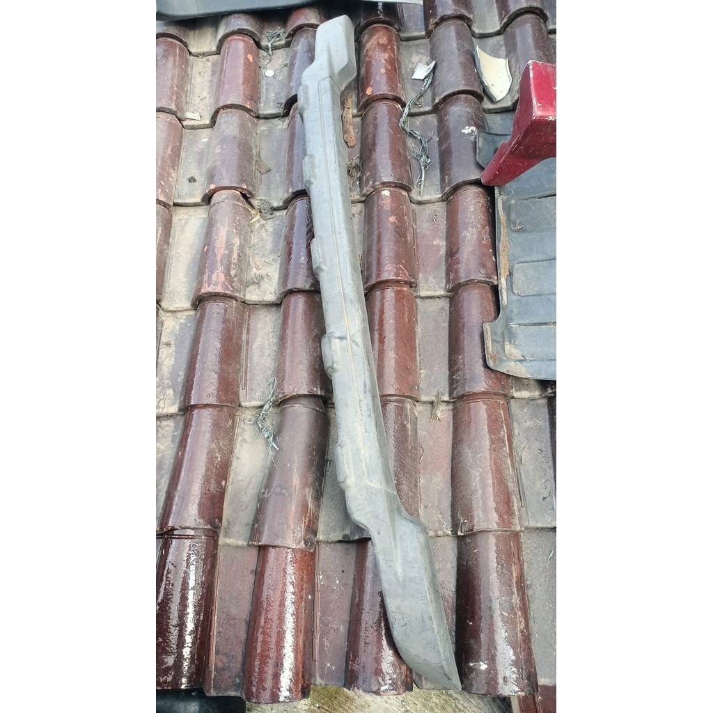 Tanduk bemper belakang Avanza 2012 original tanpa breket