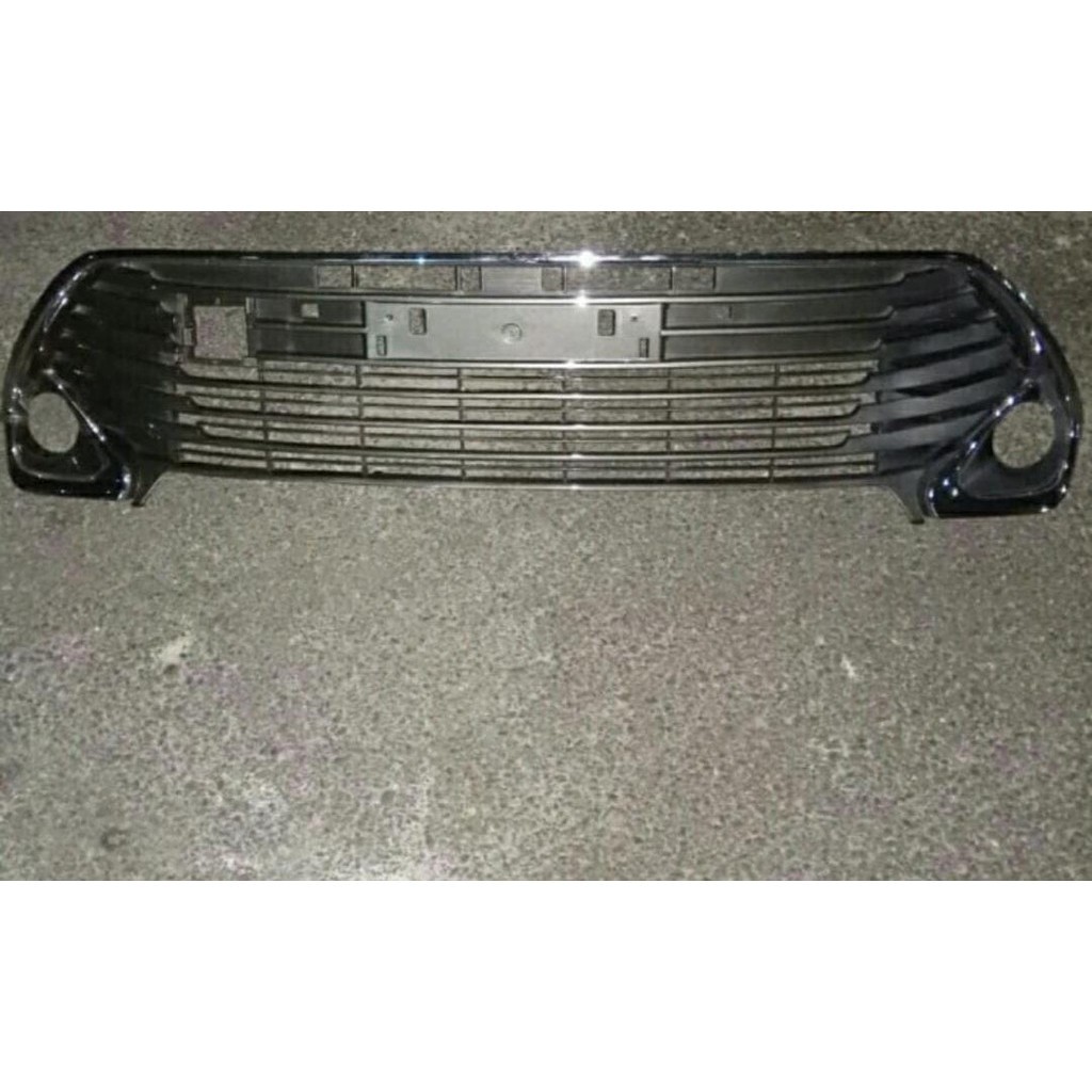 Jaring grill kisi bumper depan bawah Toyota Camry 2016 hybrid