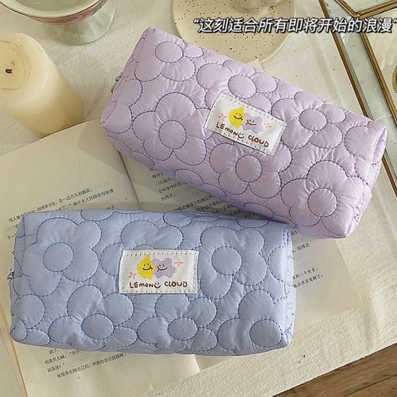 

Special Sale! KENSHO Kotak Pensil Sleting Motif Bunga Flower Handle Pastel Bahan Parasut Korea / Pouch Makeup Aesthetic / Tas Aksesoris Wanita Lucu Import / Zipper / Flowers Viral
