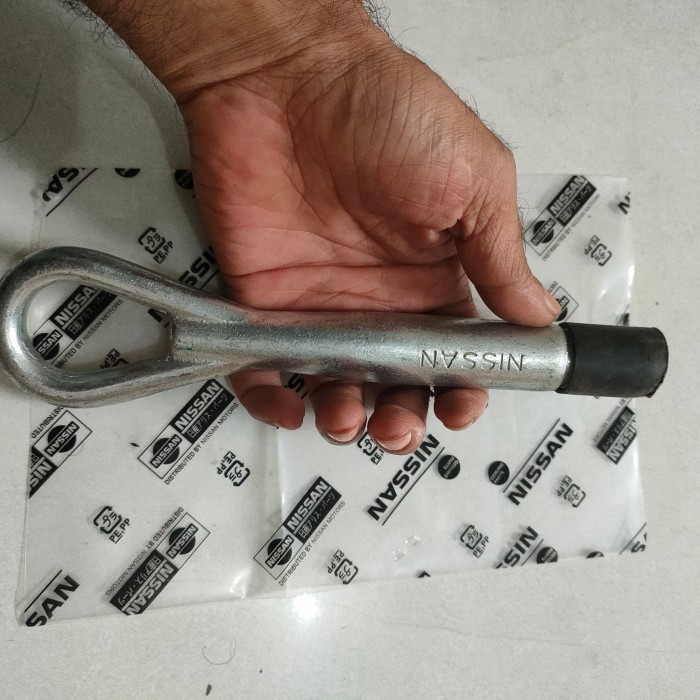 Towing Hook Nissan Grand Livina Original Nissan