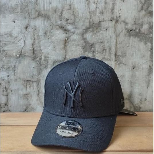 Topi Baseball Logo Besi Ny / Topi Distro