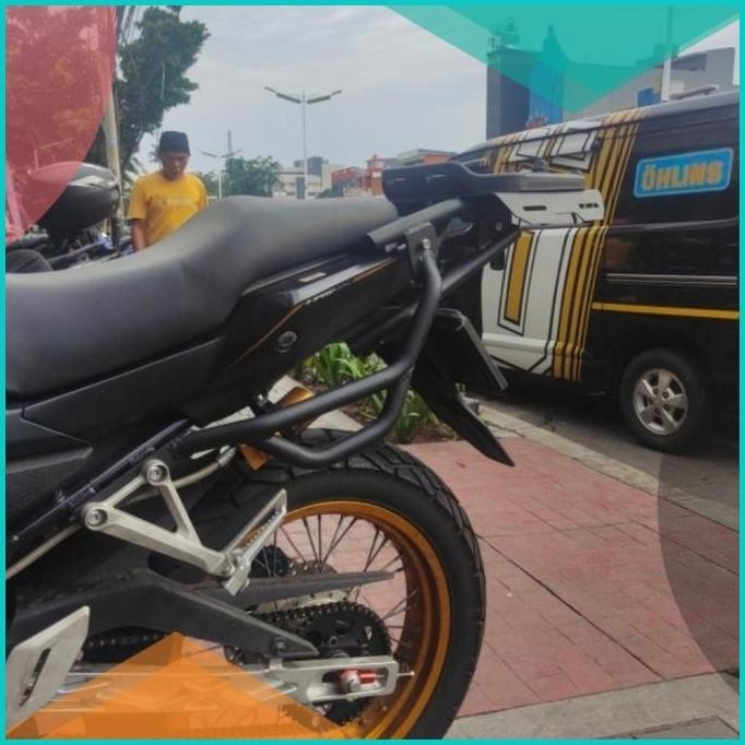 BRACKET TOP BOX HONDA CB150X BRAKET BREKET BOX HONDA CB150X CB 150X 8J