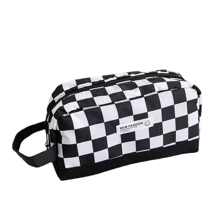 

Fgk-24 Ttshop | Tas Pensil Kotak-Kotak Warna Kontras Portabel Berkapasitas Besar Dan Sederhana Dalam Gaya Siswa Tas Alat Tulis Penyimpanan Bernilai Tinggi Tas Pensil 91146 Diskon Toko