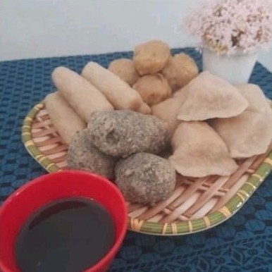 

PEMPEK PALEMBANG ASLI - PEMPEK BESAR 25 PCS ASLI PALEMBANG