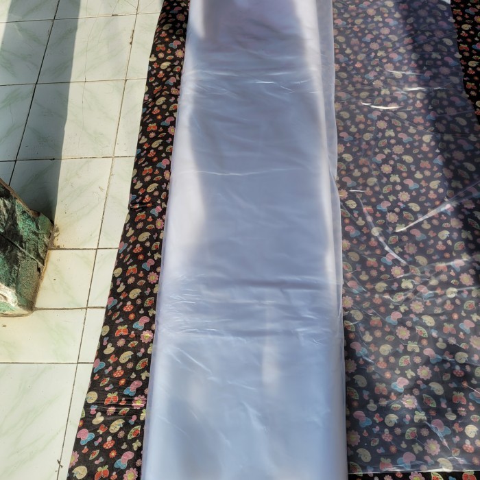 

SALE plastik roll cor pe 08 bening lentur, uv lebar 1,5 meter (3meter)
