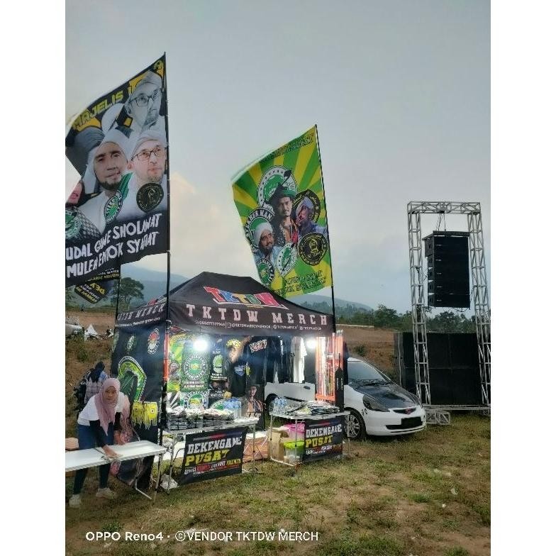 PROMO - CETAK BENDERA BESAR CUSTOM SHOLAWATAN MURAH DAN TERLARIS DI INDONESIA