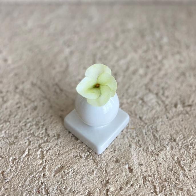 

READY STOCK EDIBLE FLOWERS DEKORASI CAKE WAFER PAPER FLOWERS HYDRANGEA FILLER !!!!!