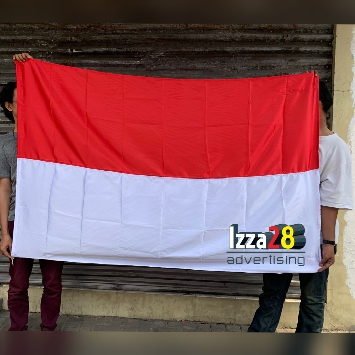 

Terlaris bendera merah putih bahan satin 120 x 180 pakai pengait SALE