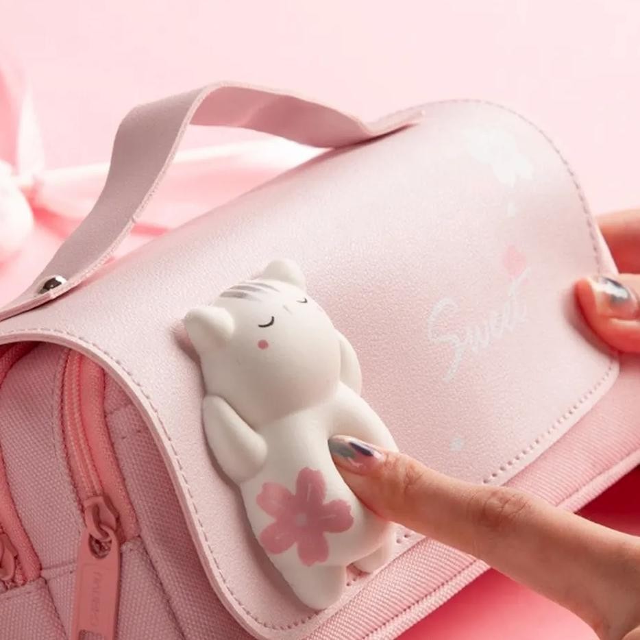 

ORIGINAL Kartun Tas Pensil Dekompresi/Kotak Alat Tulis 3D Kapasitas Besar Sekolah Dasar Tas Pensil Multifungsi Dekompresi/Super Cute Girl Heart 3D He-87