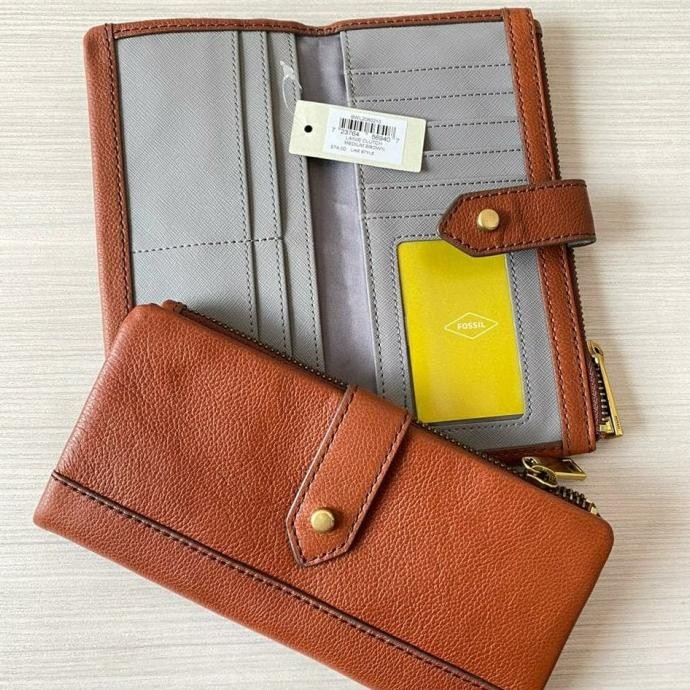 Fossil lainie clutch medium brown