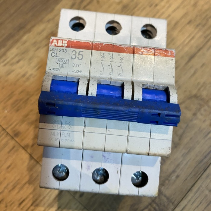 Mcb Pln Abb 3P Original 35A 50A