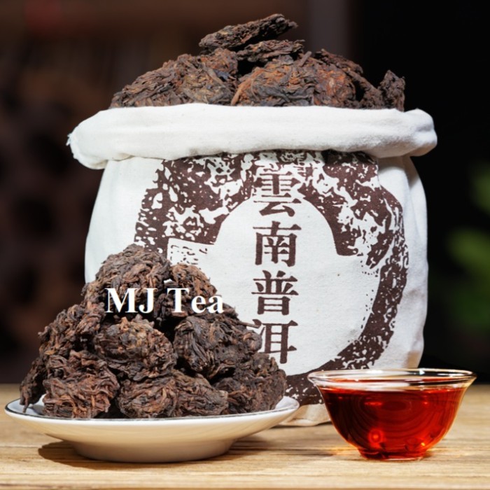 

Menghai old tea head Pu'er ripe tea more than ten years old