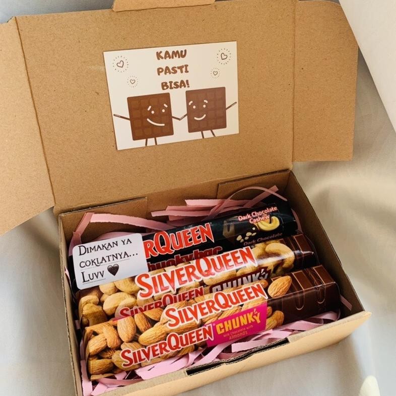 

io-98 Hampers Coklat Silver Queen Chunky Bar 95gr Untuk Hadiah Ultah / Anniv / Valentine 3 pcs Rasa Random Murah Murah