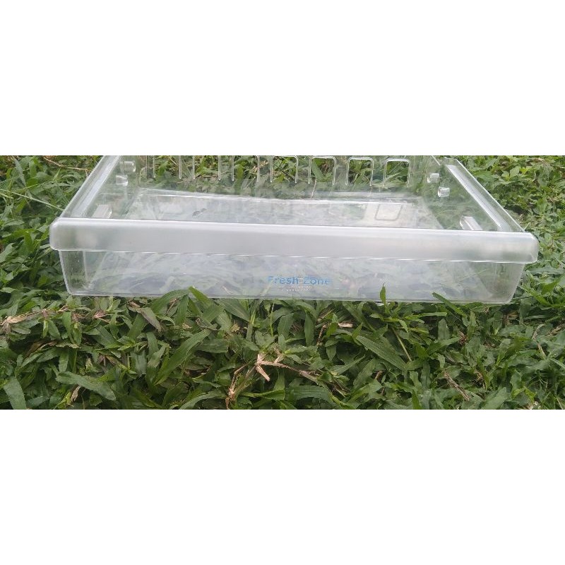 Rak kulkas LG 1 dan 2 pintu Rak ikan dan daging kulkas LG 1 dan 2 pintu