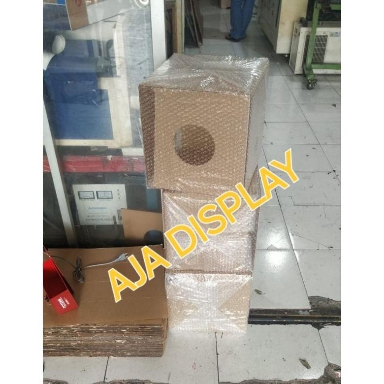 

Grosir Lucky Dip Undian Kotak Kupon Box / Acrylic Box Lucky Dip/ Kotak Undian Acrilic Termasuk Butiran Sterofoam 30X30X30 Kotak Doorprize Premium