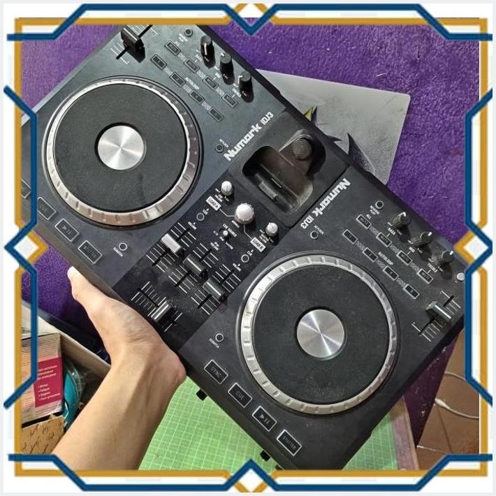 [R28] NUMARK DJ