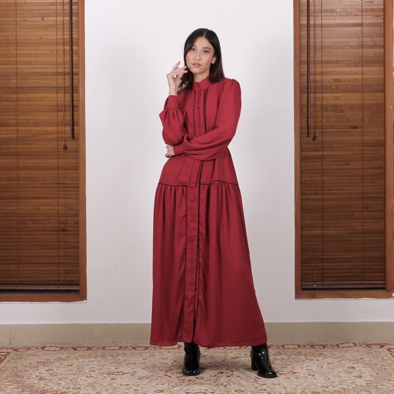 Itang Yunasz RTW - Kira Tiered Outer-Dress Red