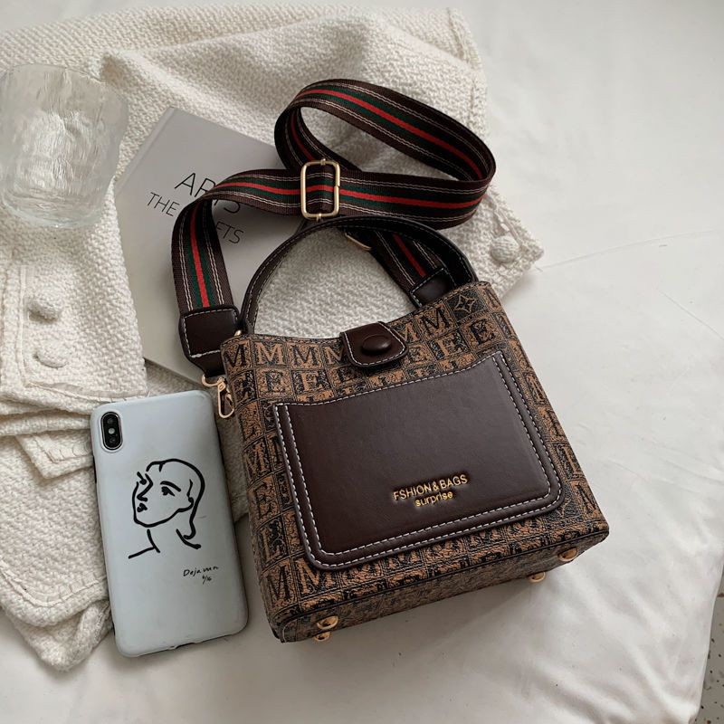 Textured Women's Bag Bag Women's Portable One Shoulder Retro Western Style Messenger Bag Versatile