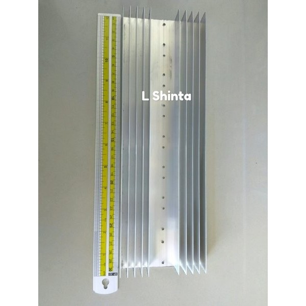 HEATSINK PENDINGIN 8 TRANSISTOR HEADSINK PENDINGIN TRANSISTOR HET