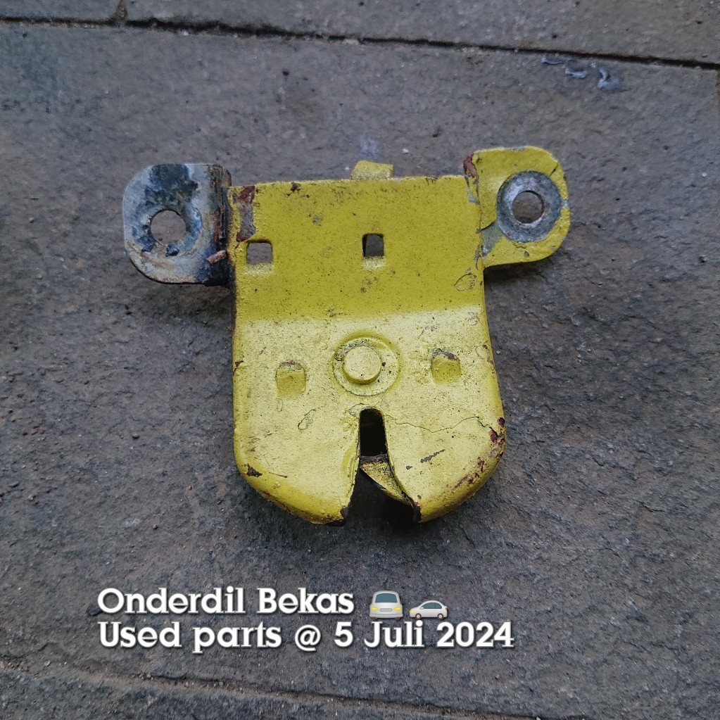 door lock bagasi toyota corolla Ke30