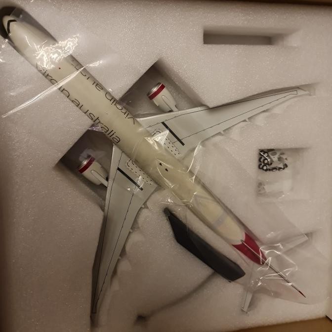 1:200 Boeing 777 Virgin Australia Diecast