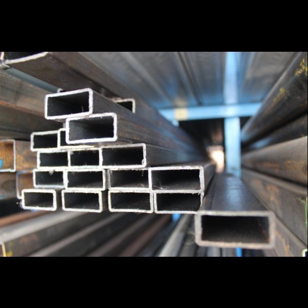 Besi Hollow Holo 25X50 Mm (2.5X5 Cm) Stall / Pipa Kotak Forsale