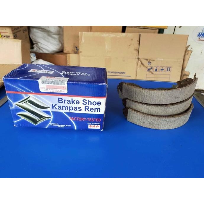 Kampas Rem Mobil Brake Shoe Kampas Rem Belakang Suzuki Ertiga