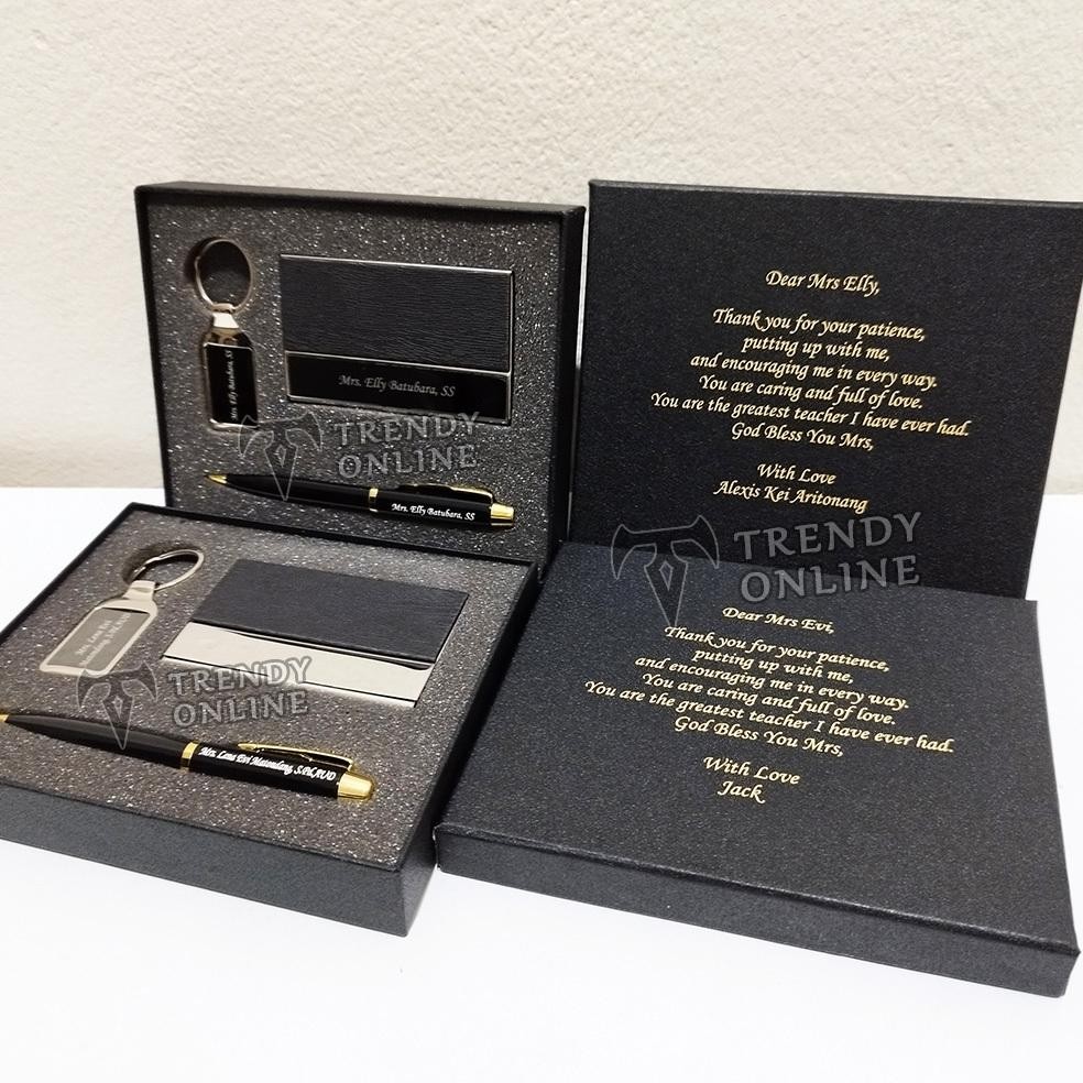 

eqw-68 Gift set Souvenir Ballpoint, Promosi, Hadiah, Pulpen Giftset Exclusif Card Holder dan Gantungan Kunci Original