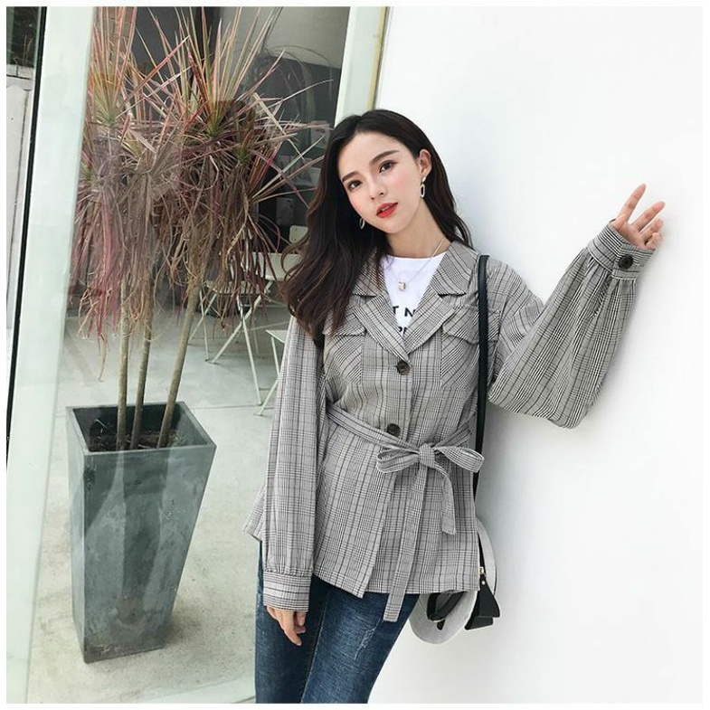 Jaket Outer Panjang Wanita Abu-abu Motif Kotak-Kotak