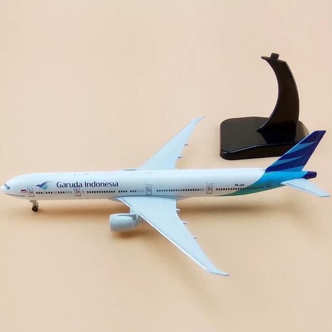 Diecast Pesawat Garuda Ukuran Besar Ada Roda Miniatur Pesawat Garuda