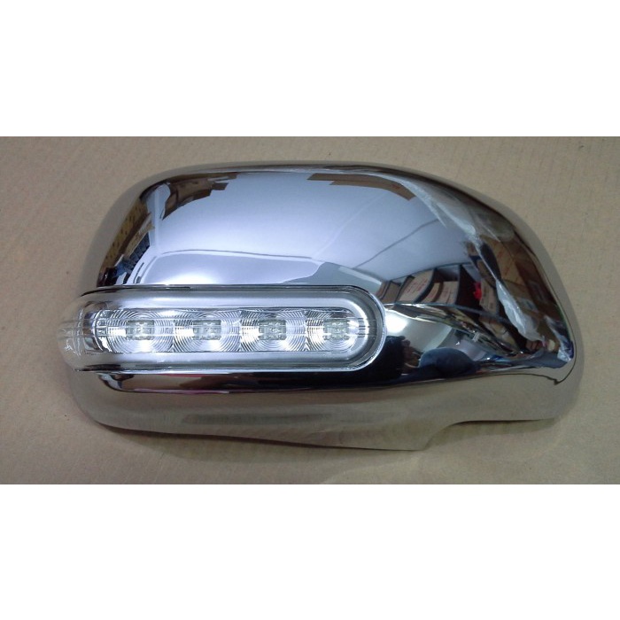 Cover spion lampu sein kanan innova original