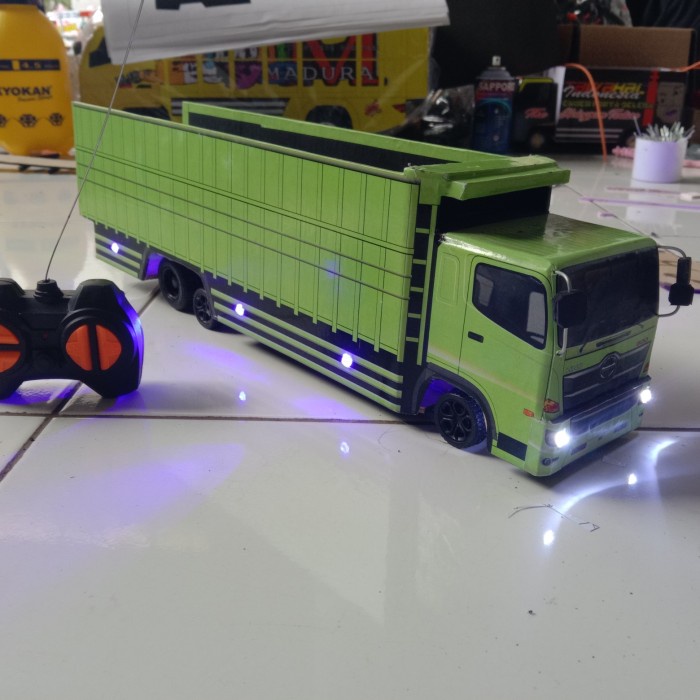 Truk HINO 500, RC ( remote control)