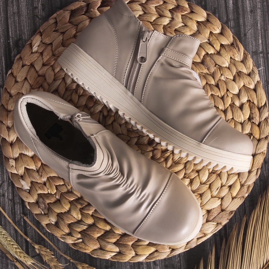 Terkini SEPATU WANITA SLETING HASYA TAN ORIGINAL CAQEP