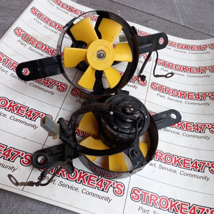 {Bekas} Kipas Radiator Honda cs1 Sonic old Diskon