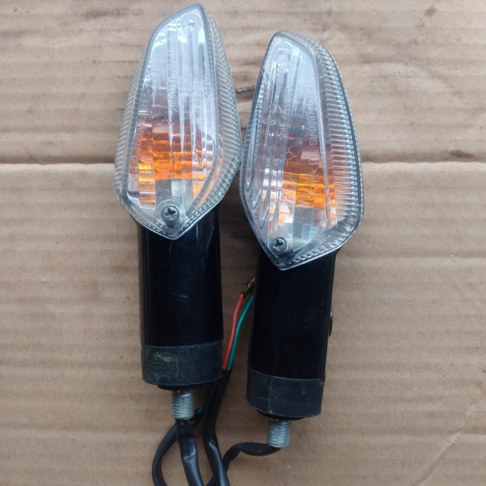 {Bekas} lampu sein sen rithing CBR 150 fi / CBR 250 original copotan Berkualitas