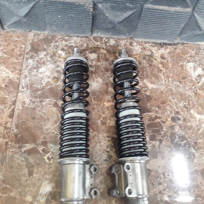 {Bekas} shockbreaker shock depan VESPA LX 125 S 125 original copotan Berkualitas