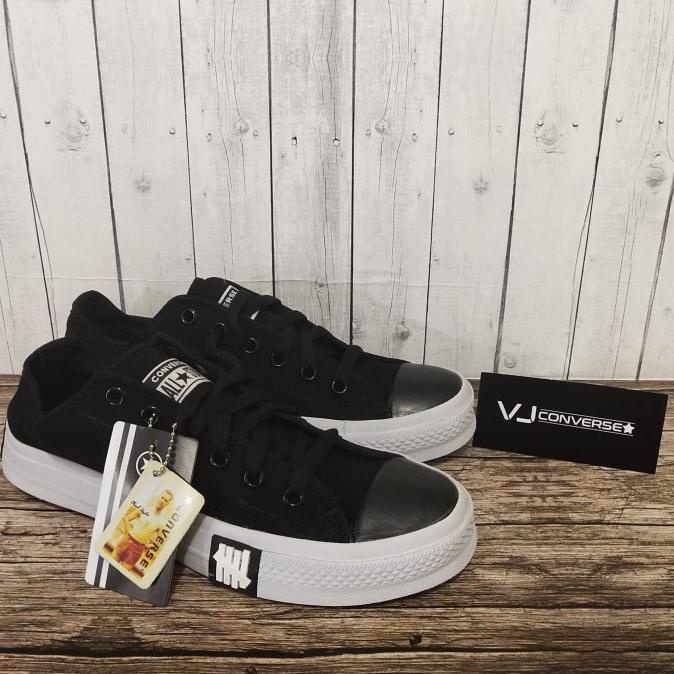 Sepatu Converse All Star CT II x Undefeated Dragon