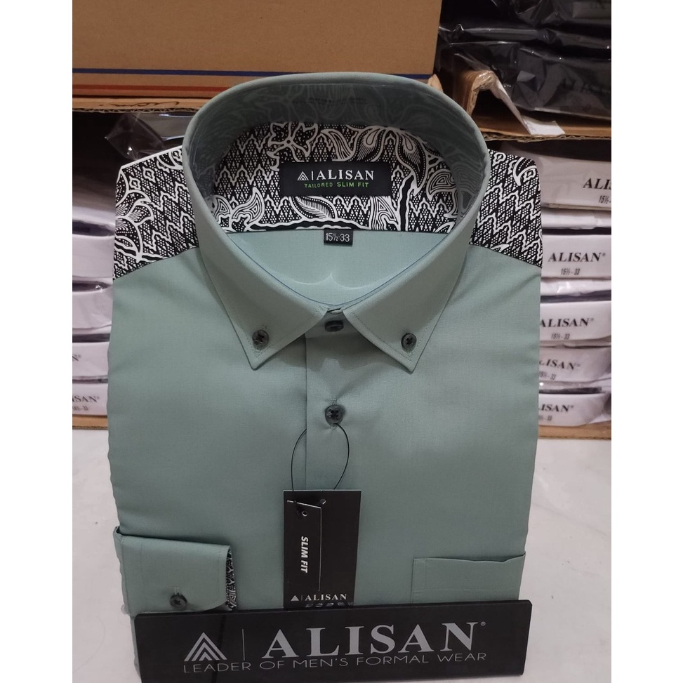 Murah Banget.. Kemeja alisan Hijau Sage kombinasi pundak batik lengan panjang slimfit